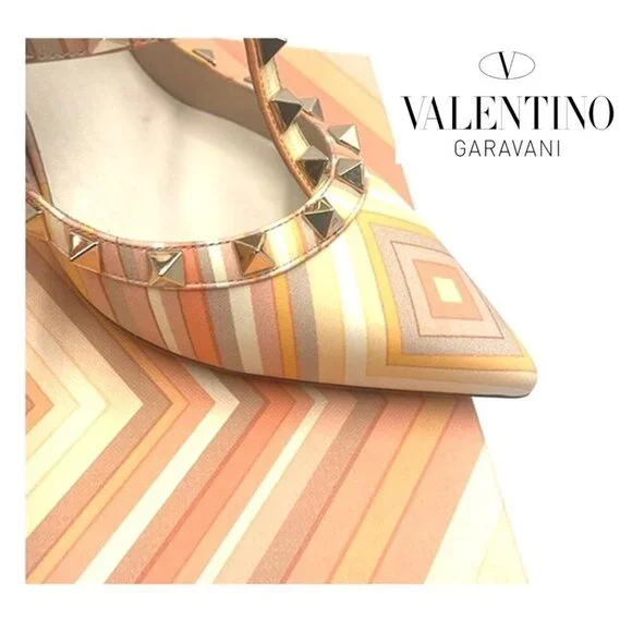 RARE Valentino Rockstud 1975 Pump, size 38.5, US 7, Matching Box NWT, MSRP $1195 - Picture 2 of 16